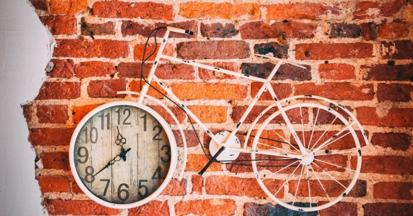 bicikl zidni sat