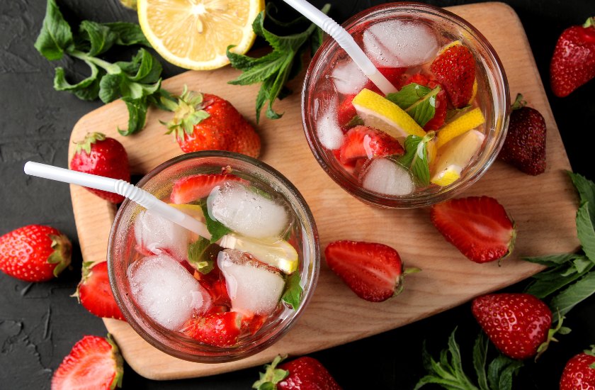 Preprost recept za jagodni mojito