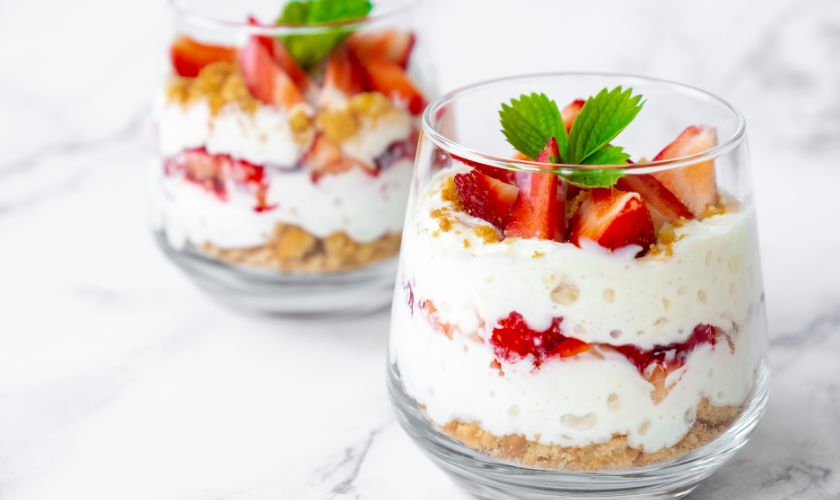 Preprosta torta z jagodami