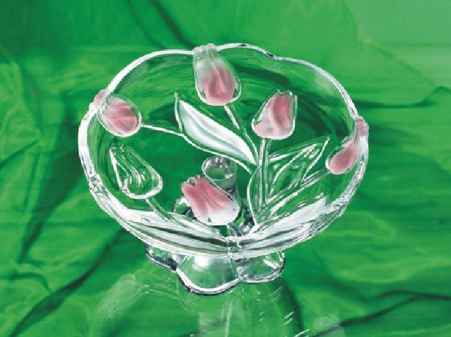 Nadine satin-rose krožnik na stojalu 18 cm
