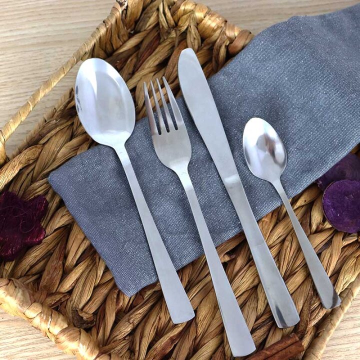 SET JEDILNEGA PRIBORA 24 DELNI 18/0 - LIZBONA