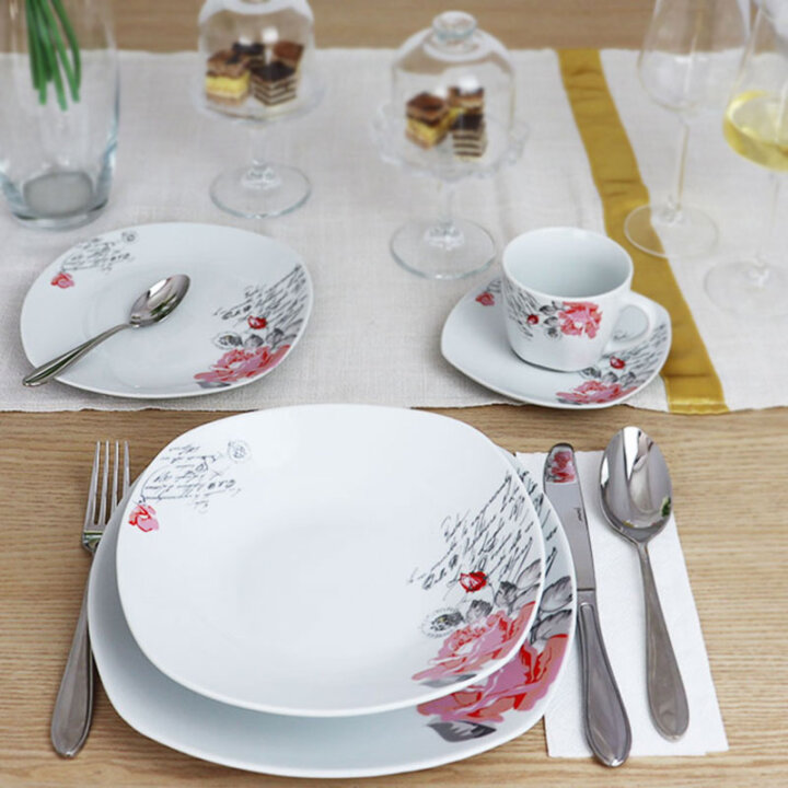 JEDILNI SERVIS IZ PORCELANA ROMANTICA - 18-DELNI KVADRATNI CVETLIČNI DEKOR